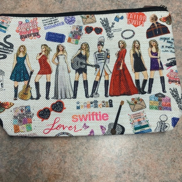 Taylor Swift Canvas Tote and Cosmetic Bag (NWOT) - Picture 2 of 8